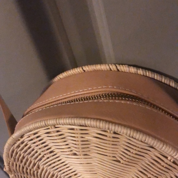 Purse - Picture 2 of 4